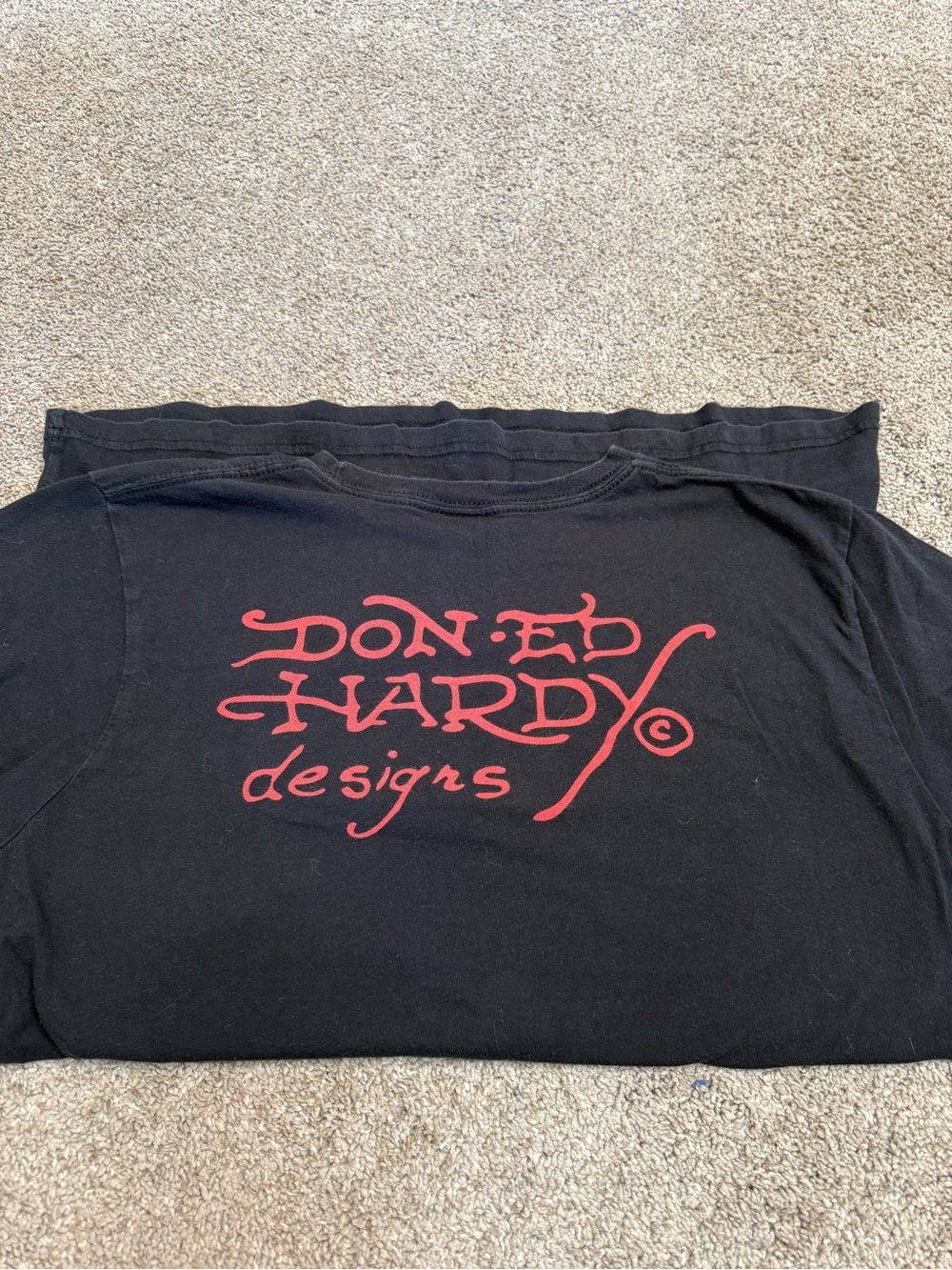 Ed Hardy Graphic T-Shirt - Picture 2 of 2